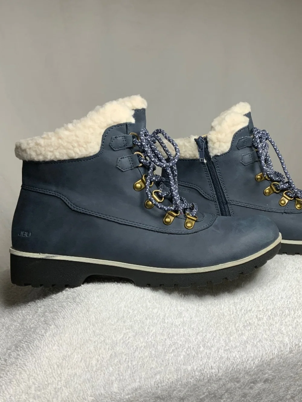 NWOT - JBU Blue Water Resistant Ankle Boots - Size 8.5